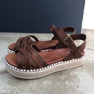 mia jovi sandals